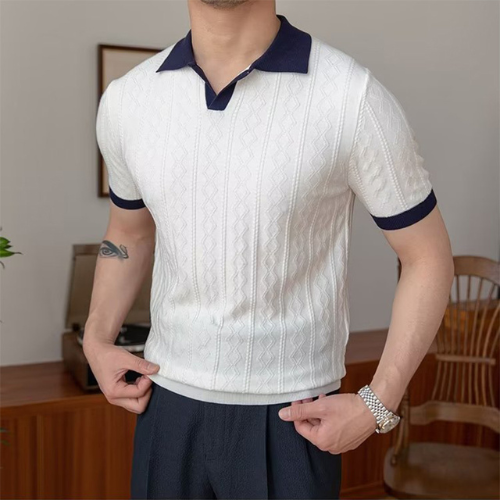 Camisa Polo Masculina em Tricot