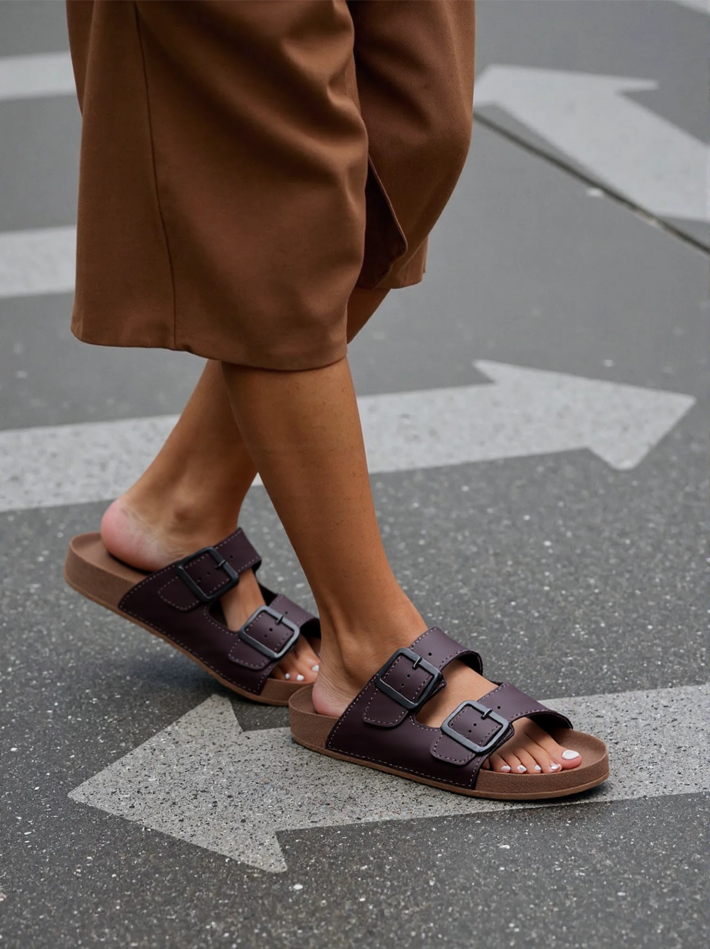 sandália masculina, sandália rasteira, sandália confortável, sandália casual, sandália de couro, sandália com tiras, sandália elegante