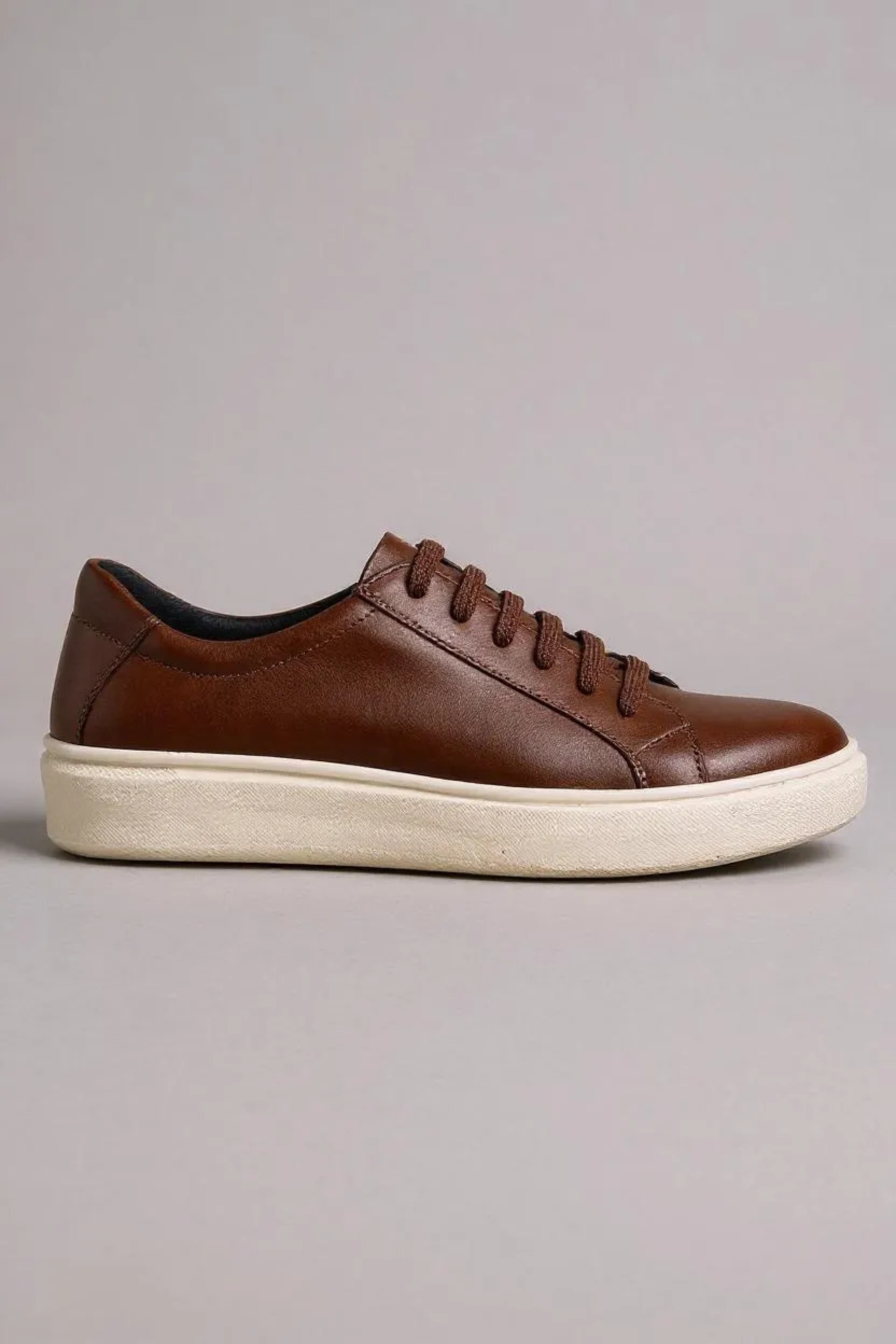 sapatênis masculino, sapatênis masculino casual, sapatênis masculino confortável, sapatênis masculino couro, sapatênis masculino preto, sapatênis masculino marrom, sapatênis masculino moderno, sapatênis masculino elegante, sapatênis masculino leve, sapatênis masculino para trabalho