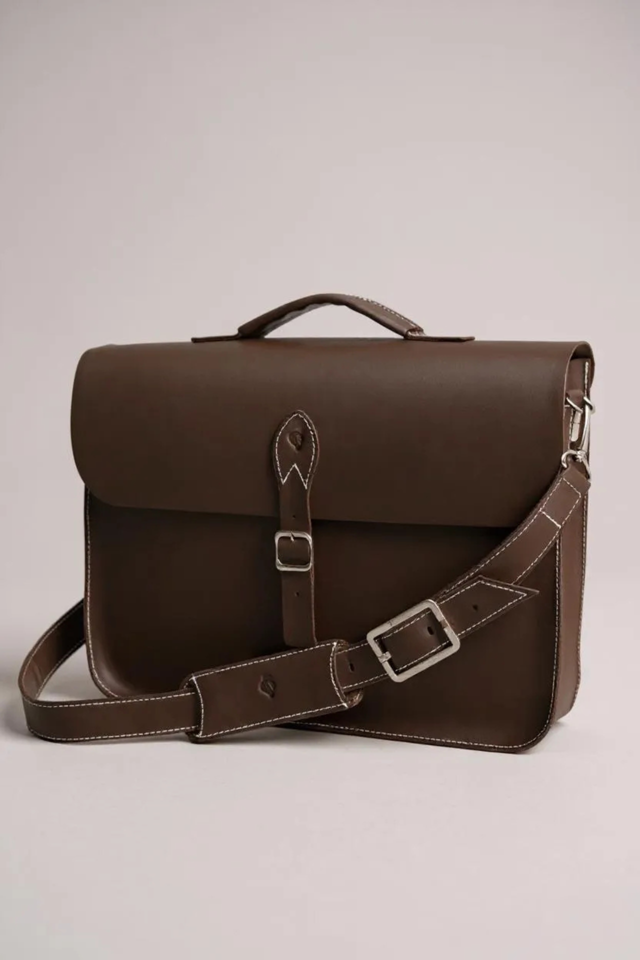 bolsa masculina couro, bolsa de couro masculina, bolsa couro legítimo masculino, bolsa couro masculina executiva, bolsa couro estilo masculino, bolsa couro vintage masculina, bolsa couro para notebook, bolsa couro para trabalho, bolsa couro marrom masculino, bolsa couro preta masculina, bolsa couro, bolsa de couro, bolsa de couro legítimo, bolsa de couro vintage