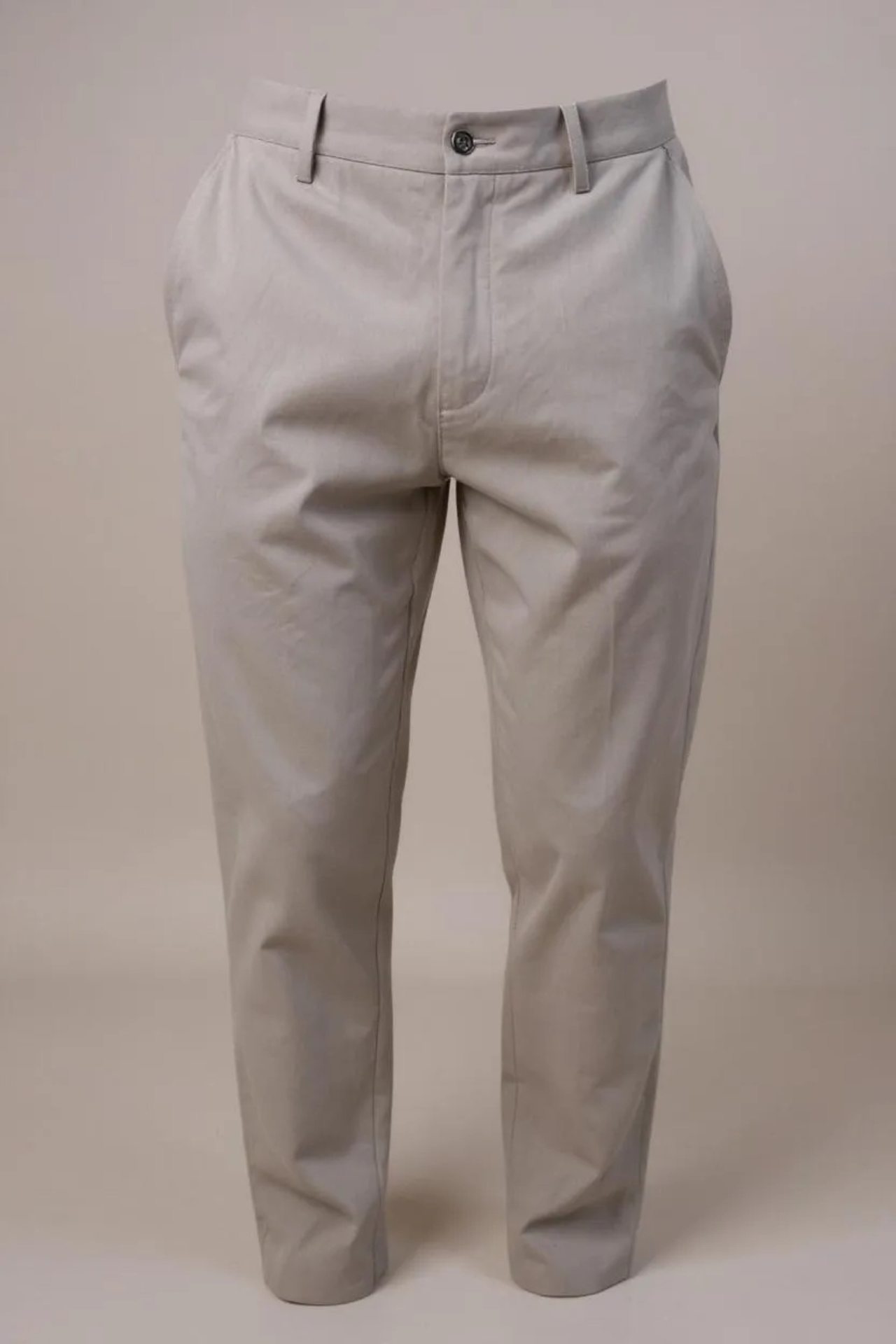 calça de alfaiataria masculina, calça alfaiataria com pregas, calça alfaiataria cintura alta, calça alfaiataria tecido leve, calça alfaiataria moderna, calça alfaiataria social, calça alfaiataria estilosa, calça alfaiataria confortável, calça alfaiataria casual
