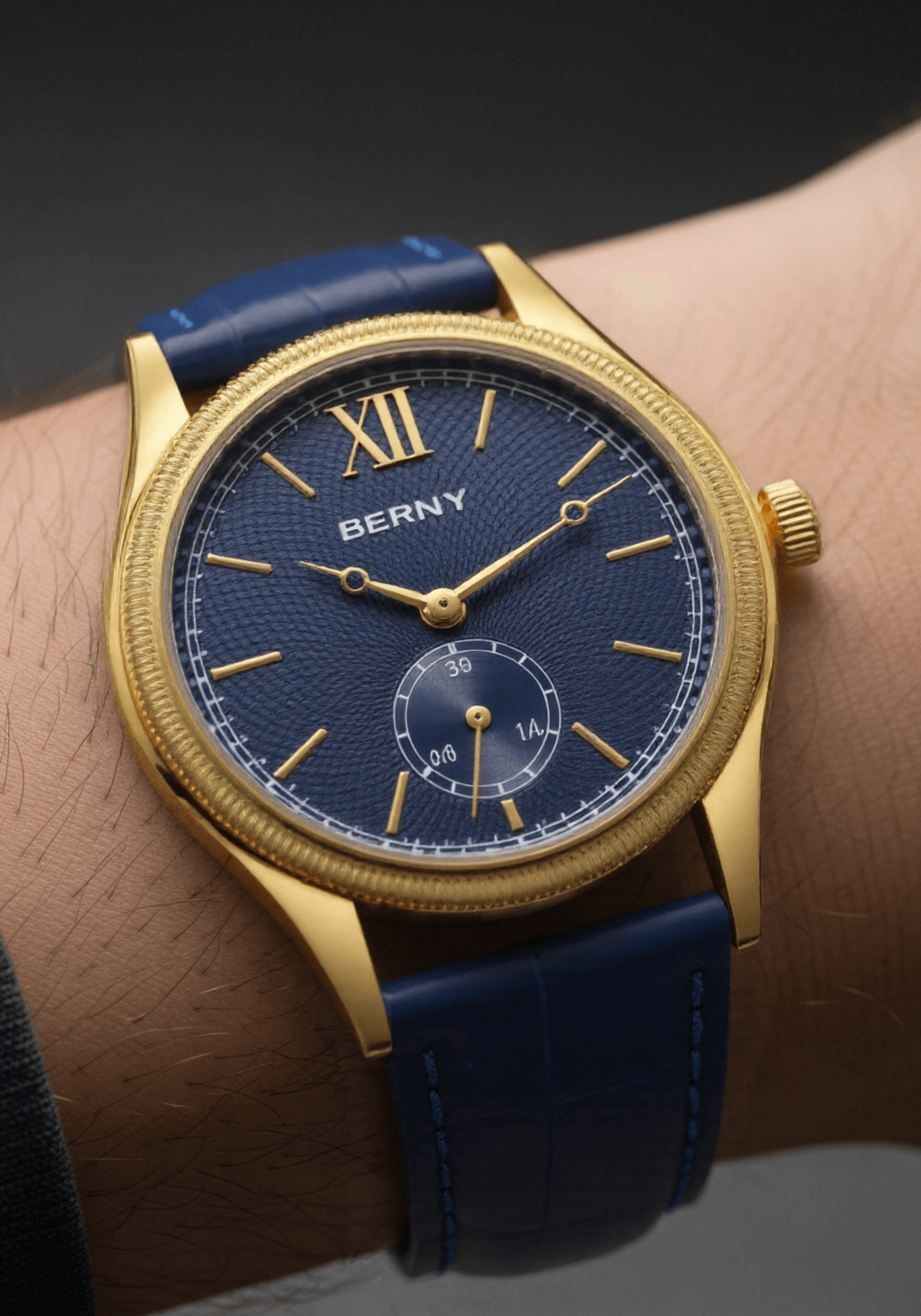 RELOGIO-MASCULINO-DE-PULSO-QUARTZO-LUXO-BERNY-BLUE-03